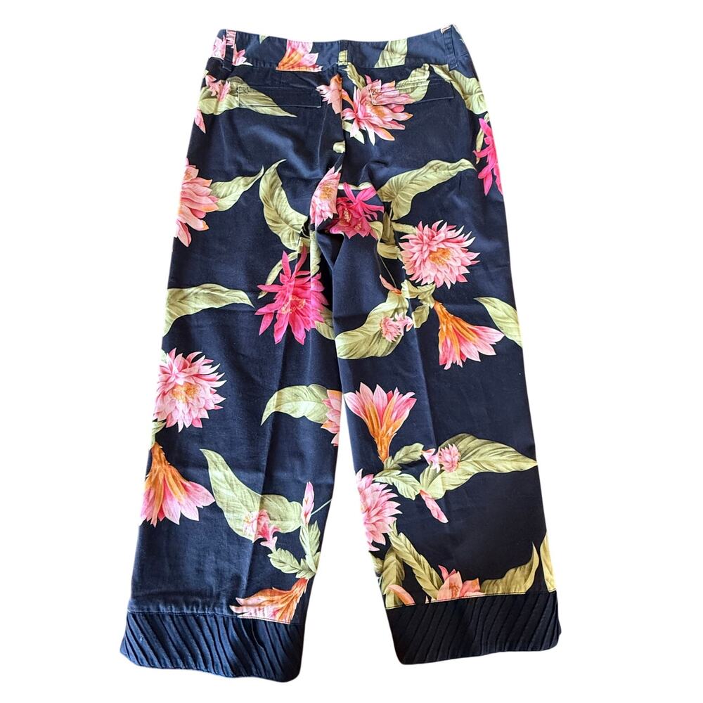 Tommy Bahama Floral Cropped Pants Womens Size 8 Navy Tropical Boho Bloom Stretch - Picture 2 of 7